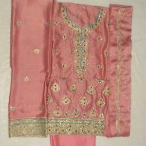 Woman's Unstitched Pakistani Suit